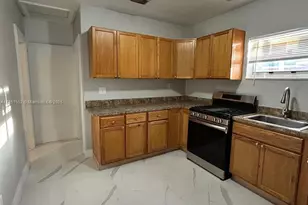 2071 NE 167th St, North Miami Beach, FL 33162 - Photo 5