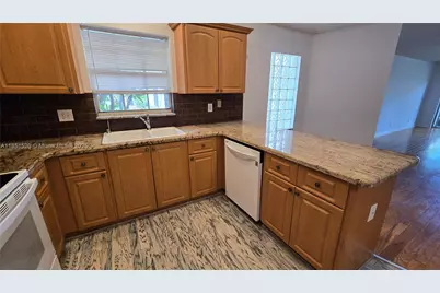 3802 NW 122nd Ter, Sunrise, FL 33323 - Photo 17