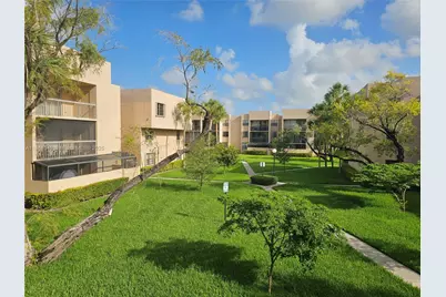 10425 SW 112th Ave #219, Miami, FL 33176 - Photo 1