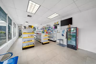 3401 SW 8th St, Miami, FL 33135 - Photo 9