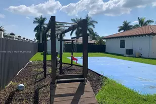19260 SW 134th Ave Rd, Miami, FL 33177 - Photo 11