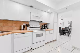 5601 Collins Ave, Miami Beach, FL 33140 - Photo 21