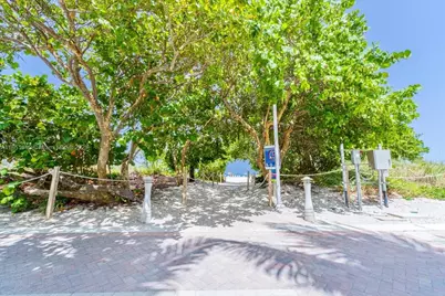 5601 Collins Ave #521, Miami Beach, FL 33140 - Photo 25