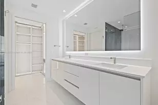 700 NE 24th St, Miami, FL 33137 - Photo 15