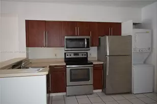 5091 NW 7th St, Miami, FL 33126 - Photo 9