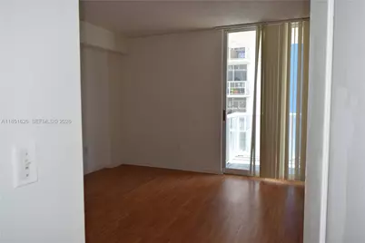 5091 NW 7th St #711, Miami, FL 33126 - Photo 17