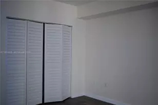 5091 NW 7th St, Miami, FL 33126 - Photo 15