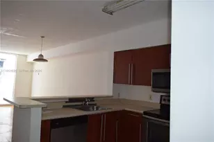 5091 NW 7th St, Miami, FL 33126 - Photo 13