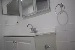 5091 NW 7th St, Miami, FL 33126 - Photo 19