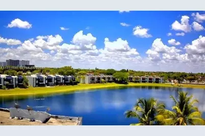 510 W Park Dr #105, Miami, FL 33172 - Photo 25