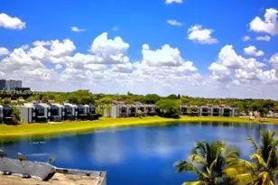 510 W Park Dr, Miami, FL 33172 - Photo 25