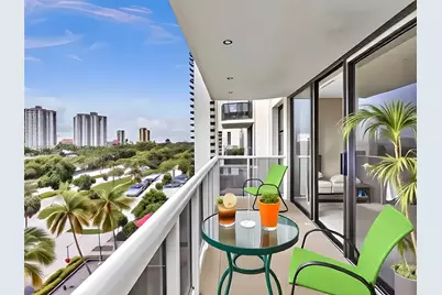 3675 N Country Club Dr #707, Aventura, FL 33180 - Photo 19