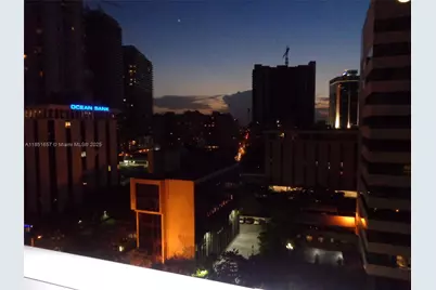 951 Brickell Ave #1007, Miami, FL 33131 - Photo 13