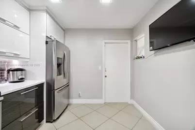 3659 NW 91st Ln, Sunrise, FL 33351 - Photo 9