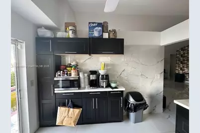 10000 SW 9th Ct, Pembroke Pines, FL 33025 - Photo 5