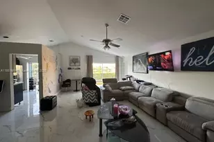 10000 SW 9th Ct, Pembroke Pines, FL 33025 - Photo 3