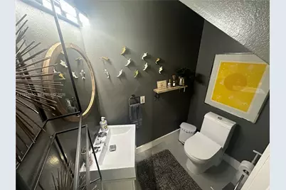 11 NE 151st St, Miami, FL 33162 - Photo 25