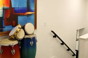 11 NE 151st St, Miami, FL 33162 - Photo 47