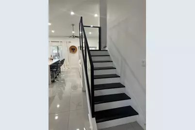 11 NE 151st St, Miami, FL 33162 - Photo 43