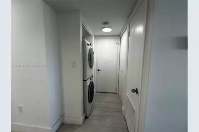 2780 NE 183rd St #611, Aventura, FL 33160 - Photo 9