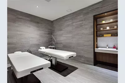 45 SW 9th St #1109, Miami, FL 33130 - Photo 21
