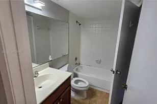 9877 Westview Dr, Coral Springs, FL 33076 - Photo 15
