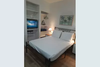 709 NE 2nd Ct #2, Hallandale Beach, FL 33009 - Photo 5