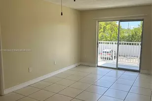 16465 NE 22nd Ave, North Miami Beach, FL 33160 - Photo 5