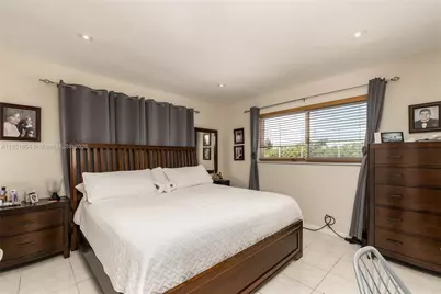 581 Blue Heron Dr #301-B, Hallandale Beach, FL 33009 - Photo 13