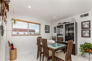 581 Blue Heron Dr, Hallandale Beach, FL 33009 - Photo 9