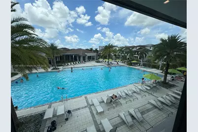 8283 NW 47th Ln, Doral, FL 33166 - Photo 23