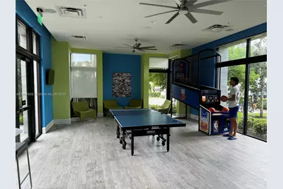 8283 NW 47th Ln, Doral, FL 33166 - Photo 19