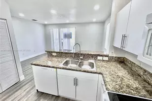 2933 SE 2nd Dr, Homestead, FL 33033 - Photo 15