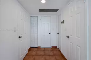 3180 S Ocean Dr, Hallandale Beach, FL 33009 - Photo 27