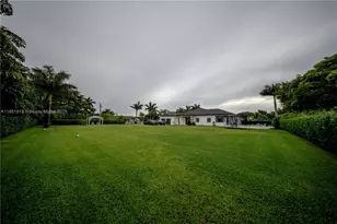 23055 SW 172nd Ct, Miami, FL 33170 - Photo 9