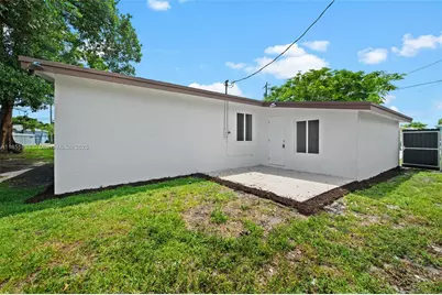 6965 NW 21st Ct, Miami, FL 33147 - Photo 19