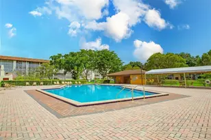 13250 SW 7th Ct, Pembroke Pines, FL 33027 - Photo 35