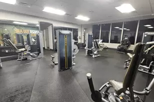 1750 N Bayshore Dr, Miami, FL 33132 - Photo 21