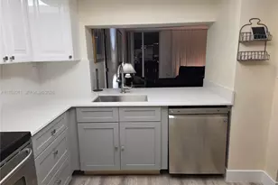 555 NE 15th St, Miami, FL 33132 - Photo 19