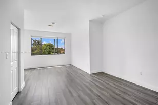309 NW 7th Ct, Hallandale Beach, FL 33009 - Photo 17