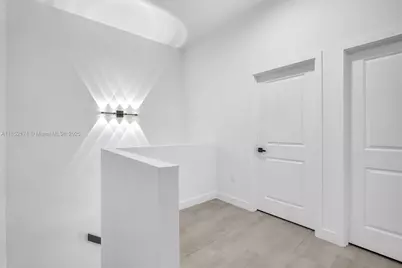 309 NW 7th Ct #2, Hallandale Beach, FL 33009 - Photo 15