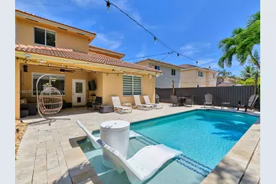 8956 SW 215th Ln, Cutler Bay, FL 33189 - Photo 13