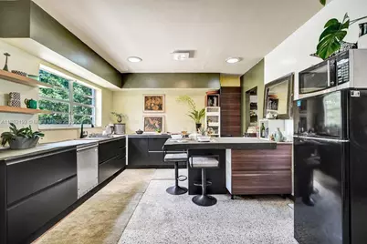 70 NE 152nd St, Miami, FL 33162 - Photo 17