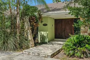 17900 SW 77th Ave, Palmetto Bay, FL 33157 - Photo 3