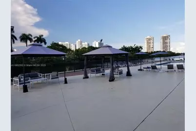 3475 N Country Club Dr #704, Aventura, FL 33180 - Photo 37