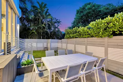 1243 Washington St, Hollywood, FL 33019 - Photo 23