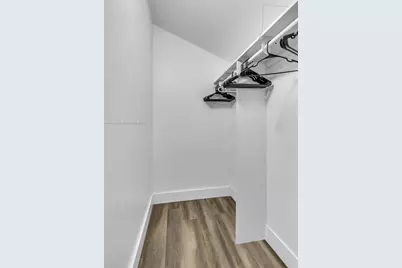 421 NW 44th St, Miami, FL 33127 - Photo 27