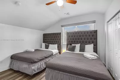 421 NW 44th St, Miami, FL 33127 - Photo 21