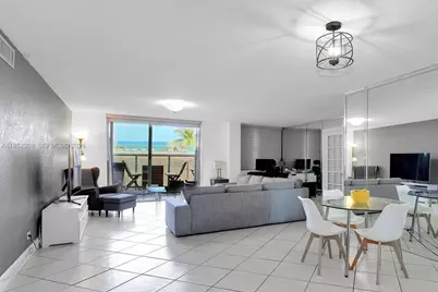 6039 Collins Ave #311, Miami Beach, FL 33140 - Photo 3