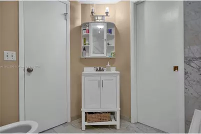 10194 SW 77th Ct, Miami, FL 33156 - Photo 11